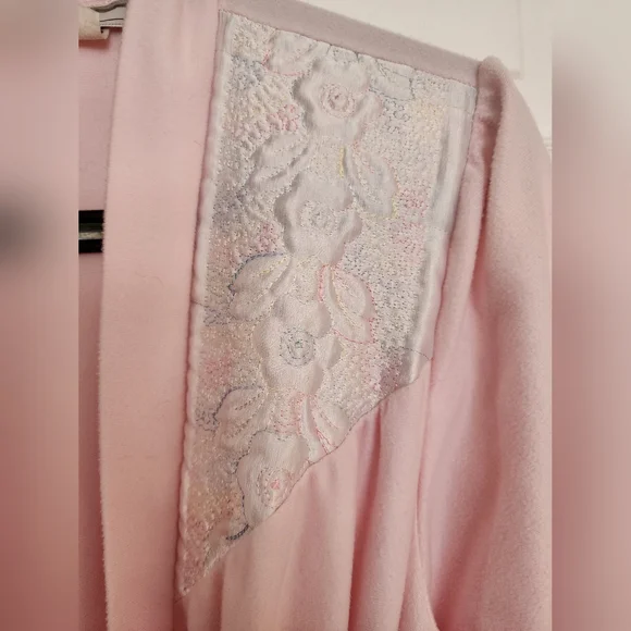 VTG Dominique Grannycore 80's Pink Soft Polyester Robe/House Coat Size L - Picture 4 of 8